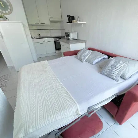 Climatise Au Coeur De Port Apartment